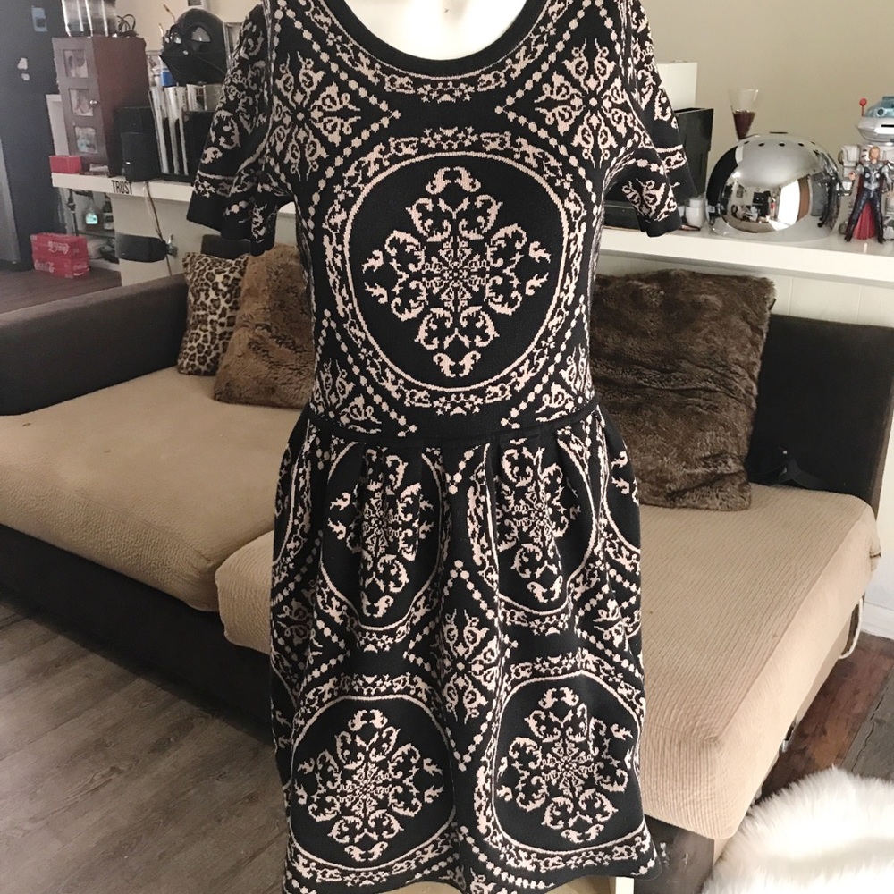 Romeo & Juliet Couture Intarsia Knit Dress Size L
